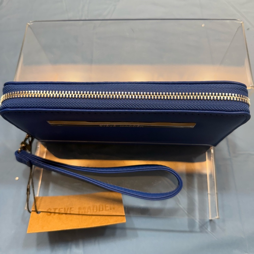 Steve Madden Royal Blue Wristlet Clutch - Picture 4 of 8
